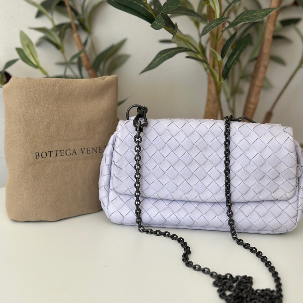 Authentic BV Nappa Intrecciato Small Chain Crossbody